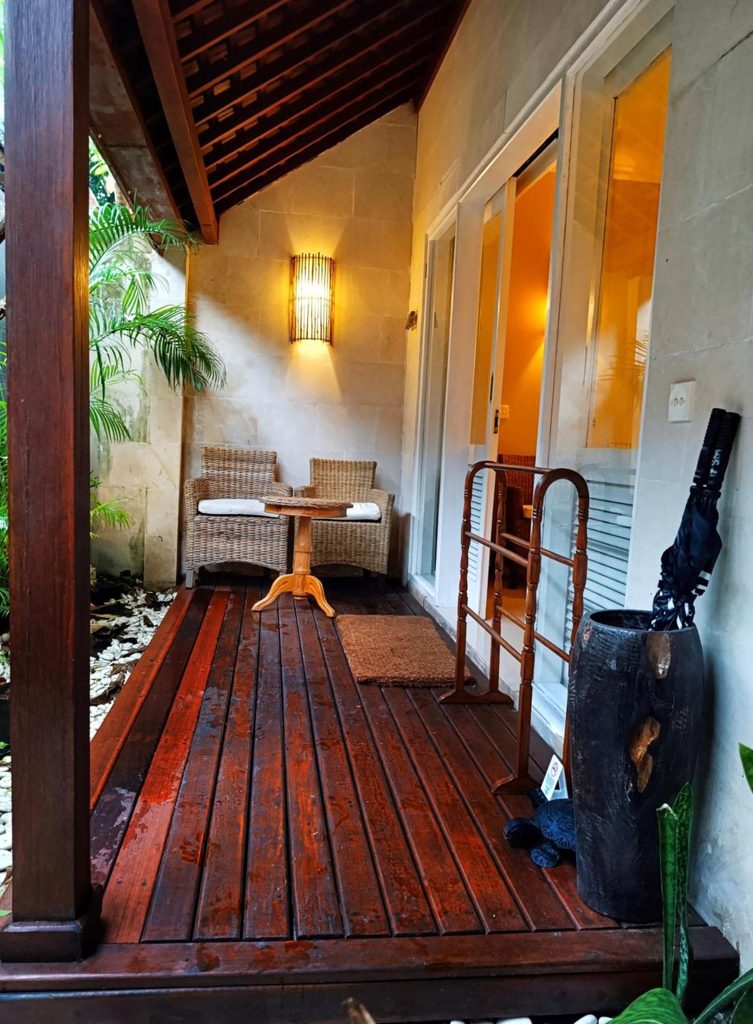 Scallywags Smugglers Gili Air Exterior foto